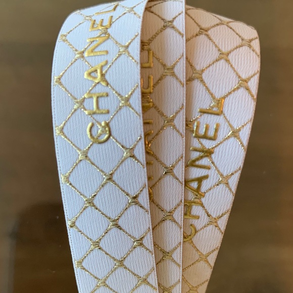 Chanel Ribbon Gold Plaid Gift Wrap Crafting 36” One Yard - Picture 3 of 5
